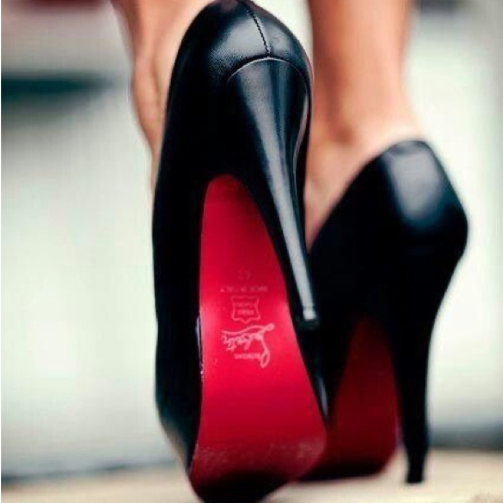 Christian Louboutin Very Prive Black Leather Peep Toe Heels